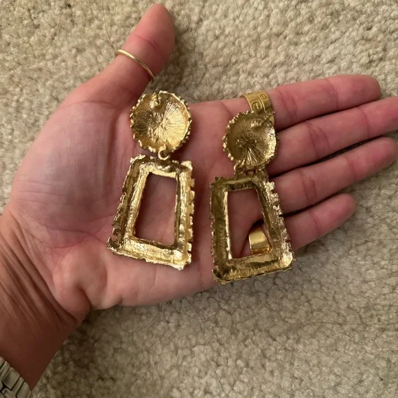 Zara gold earrings so pretty - Picture 4 of 5